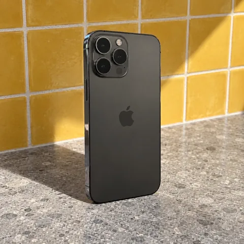 Used unlocked smartphone